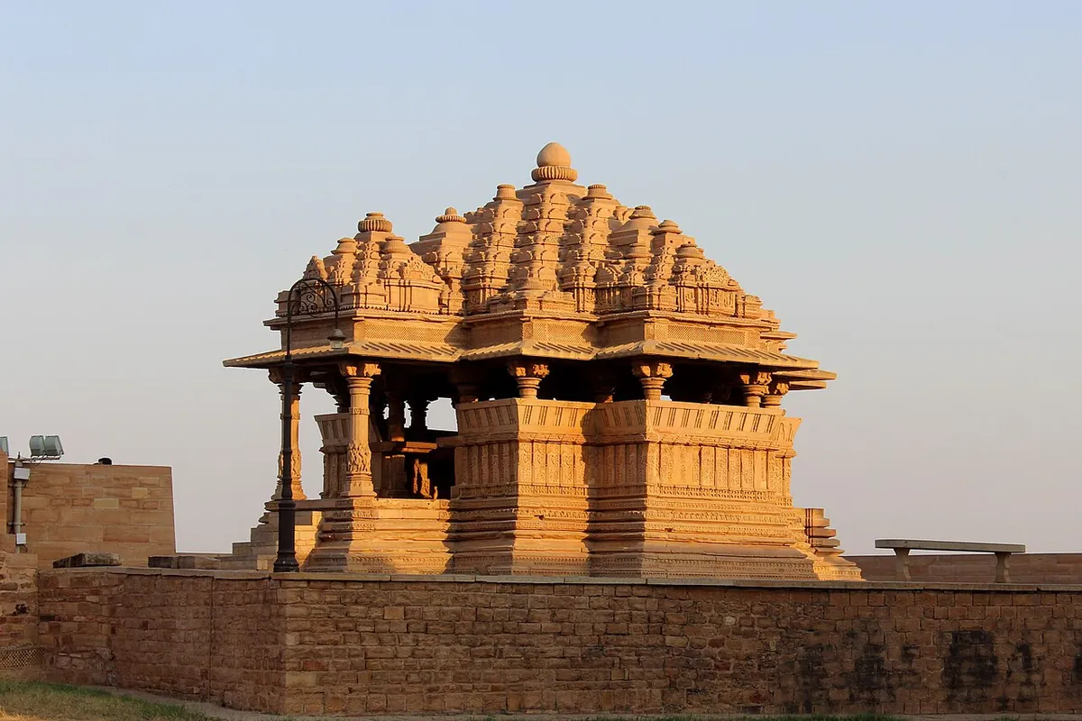 Bahu temple Gwalior Fort 001 (1)